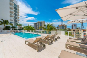 7th fl, modern, pool, gym.